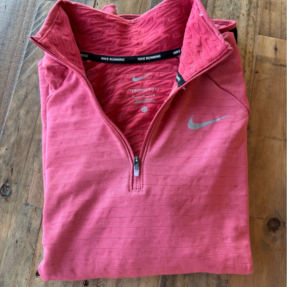 Nike women’s thermal half zip long sleeve